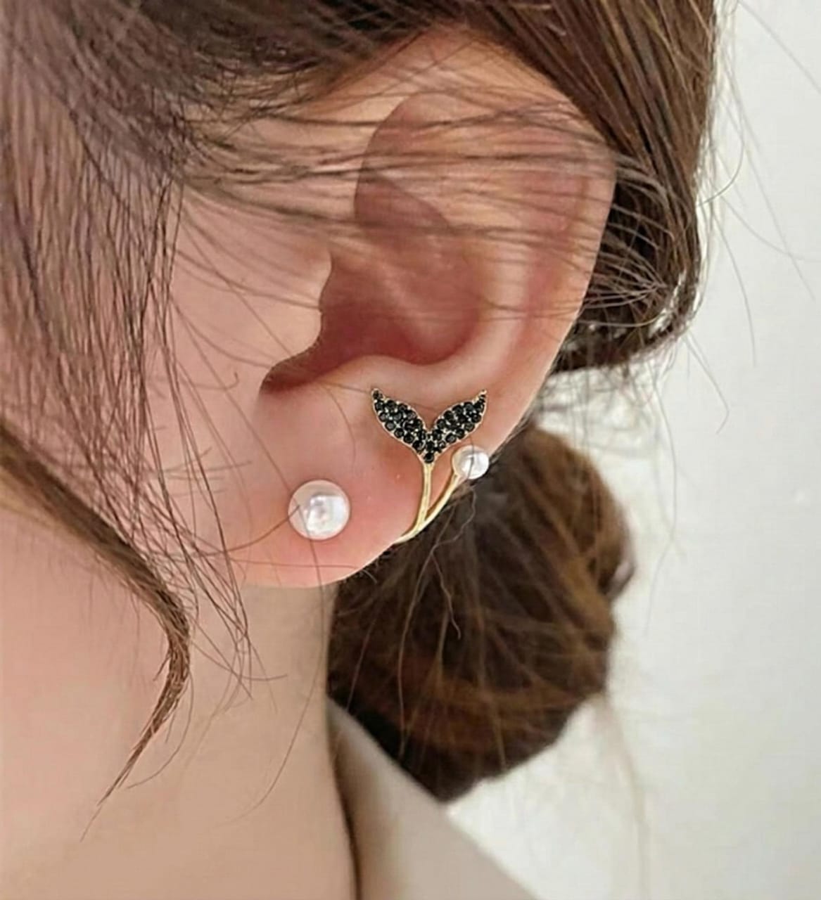 AUJ-939 Korean Fish Tail Earrings , Elegant Fashion Jewellery, Stylish Accessory for Women