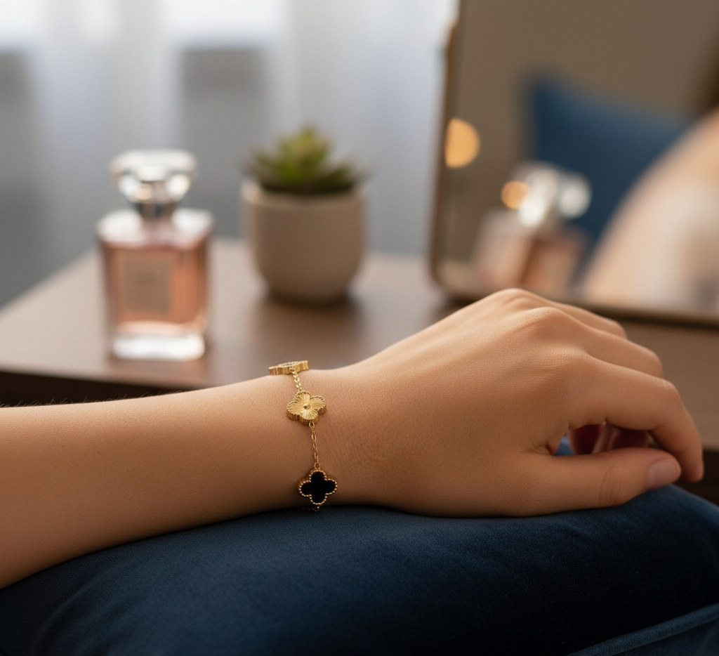 QXT-134 Clover 2-in-1 Bracelet ,Stainless Steel | Versatile & Stylish Accessory