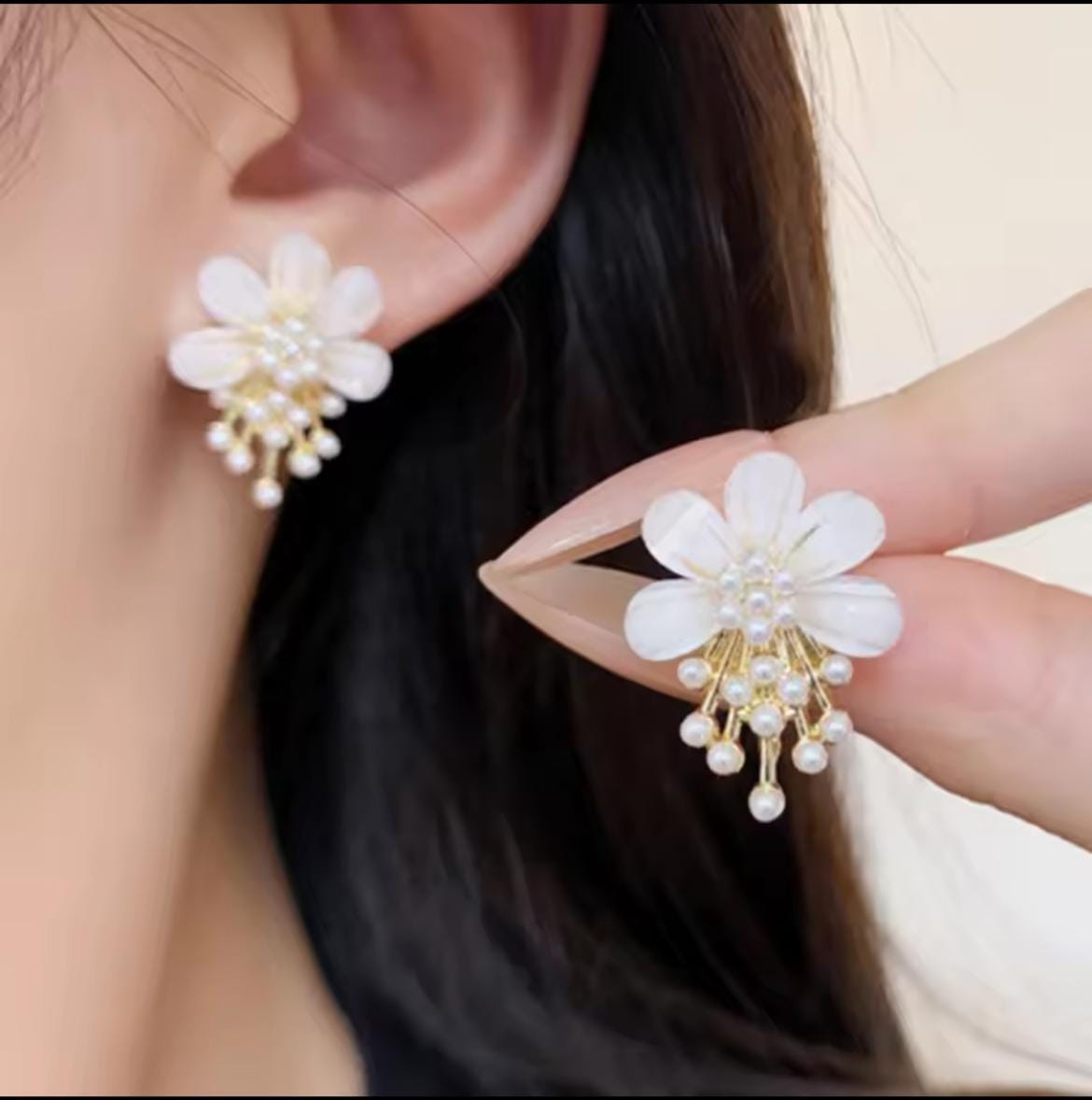 ZJX-162 Flower Pearl Korean Earrings  Elegant Design, Stylish Fashion Accessory for Women