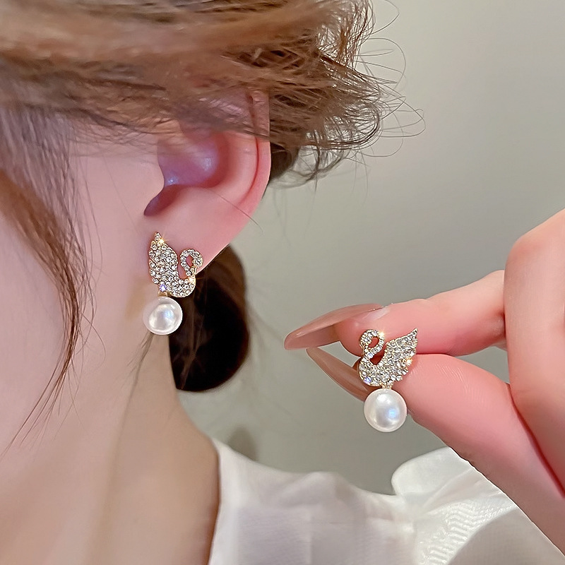 ZJE-911 Swan Pearl Earrings , Elegant Korean Style Jewellery , Stylish Accessory for Women