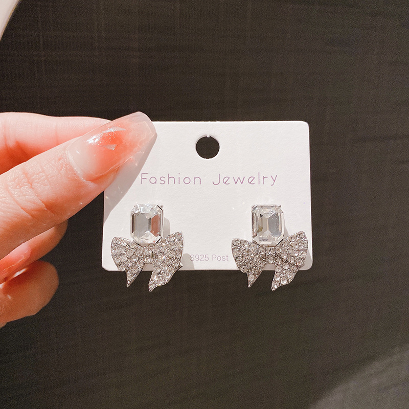 ZJE-165 Sparkling Bow Shape Zircon Korean Earrings ,Elegant Fashion Jewellery, Stylish Accessory for Women